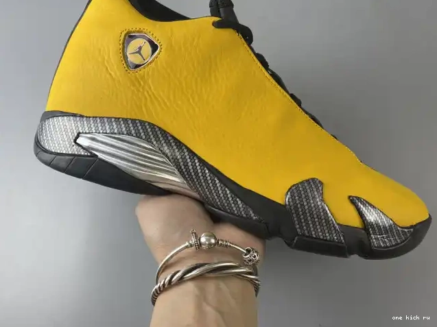 Rep JORDAN RETRO AIR UNIVERSITY 14 BQ3685-706 GOLD 0405